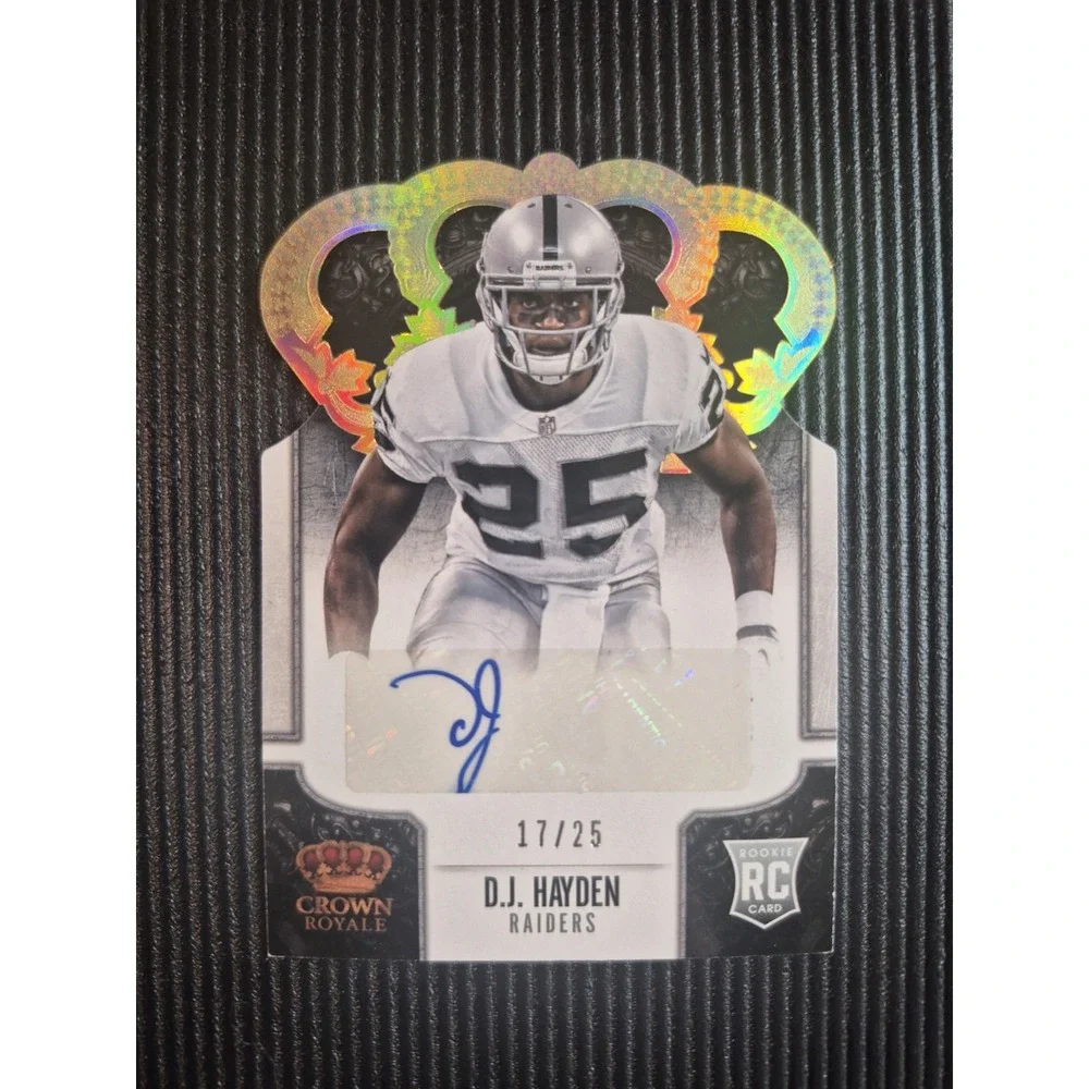2013 Panini Crown Royale D.J. Hayden #124‎ Gold Die-Cut Crown Autograph /25 (RC)
